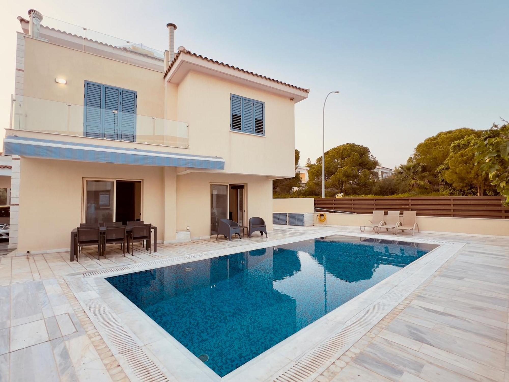 Coral Azure Villa Paphos Exterior photo