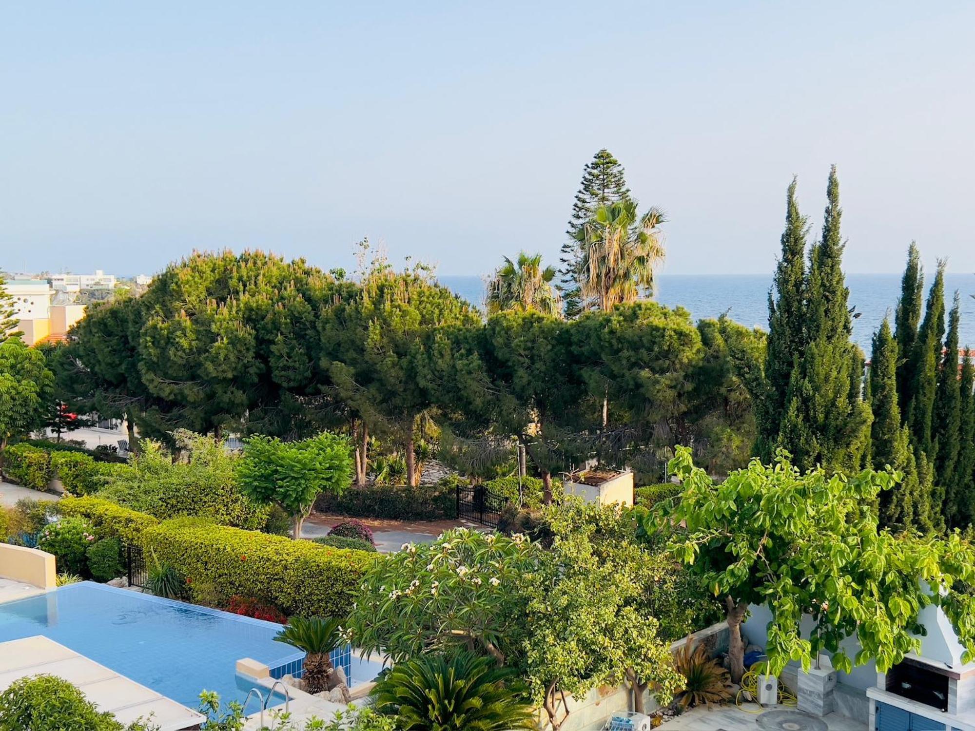 Coral Azure Villa Paphos Exterior photo